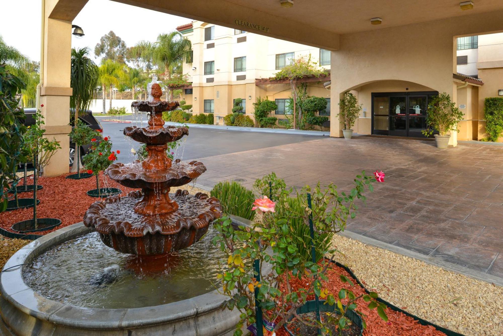 Citrus Suites Redlands Loma Linda Hotel Exterior photo